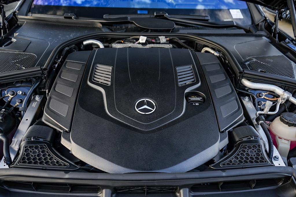 Thumbnail: 2025 Mercedes-Benz S-Class - 8