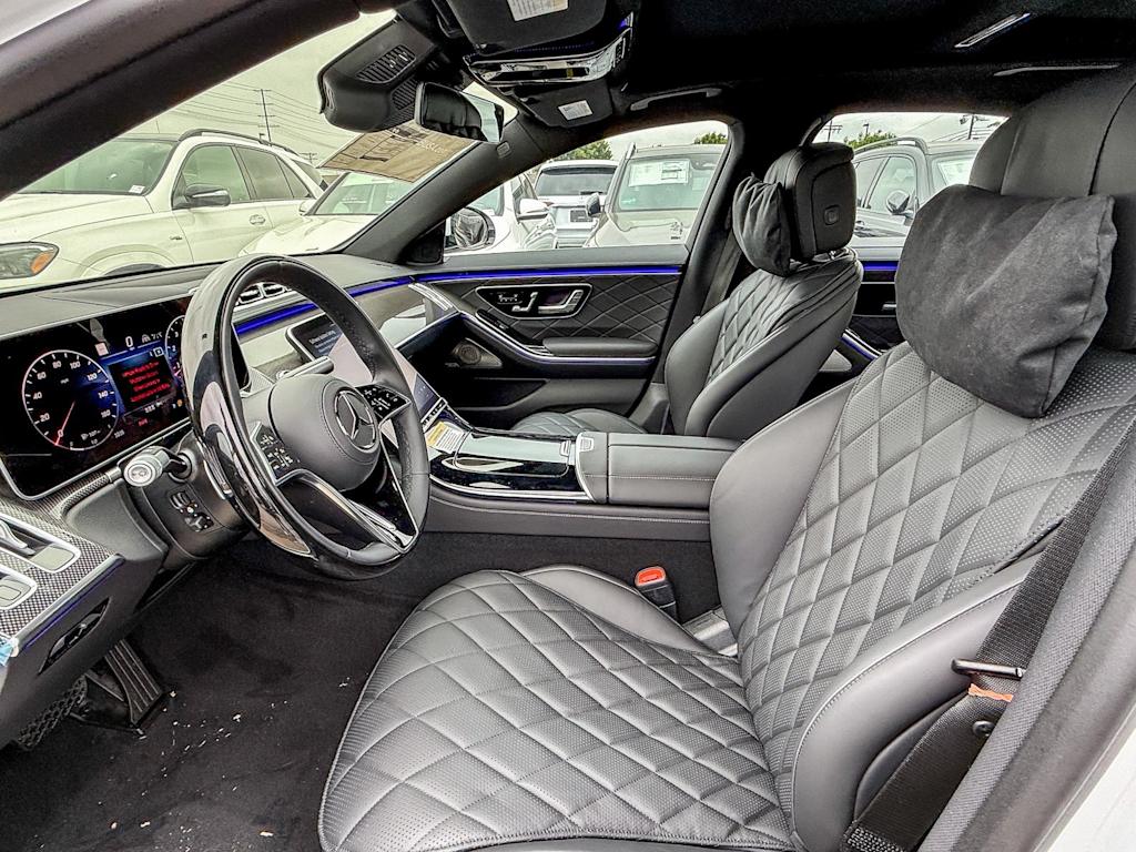 Thumbnail: 2025 Mercedes-Benz S-Class - 48