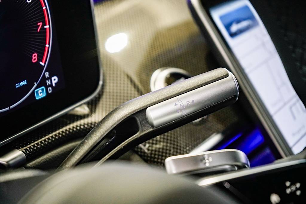 Thumbnail: 2025 Mercedes-Benz S-Class - 16