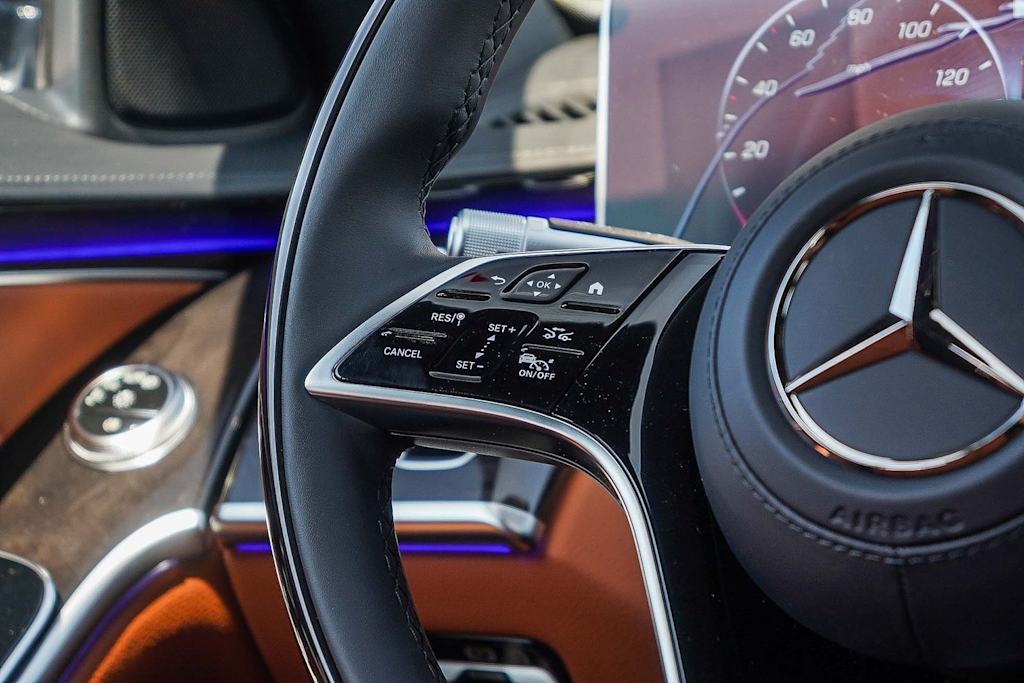 Thumbnail: 2026 Mercedes-Benz S-Class - 21