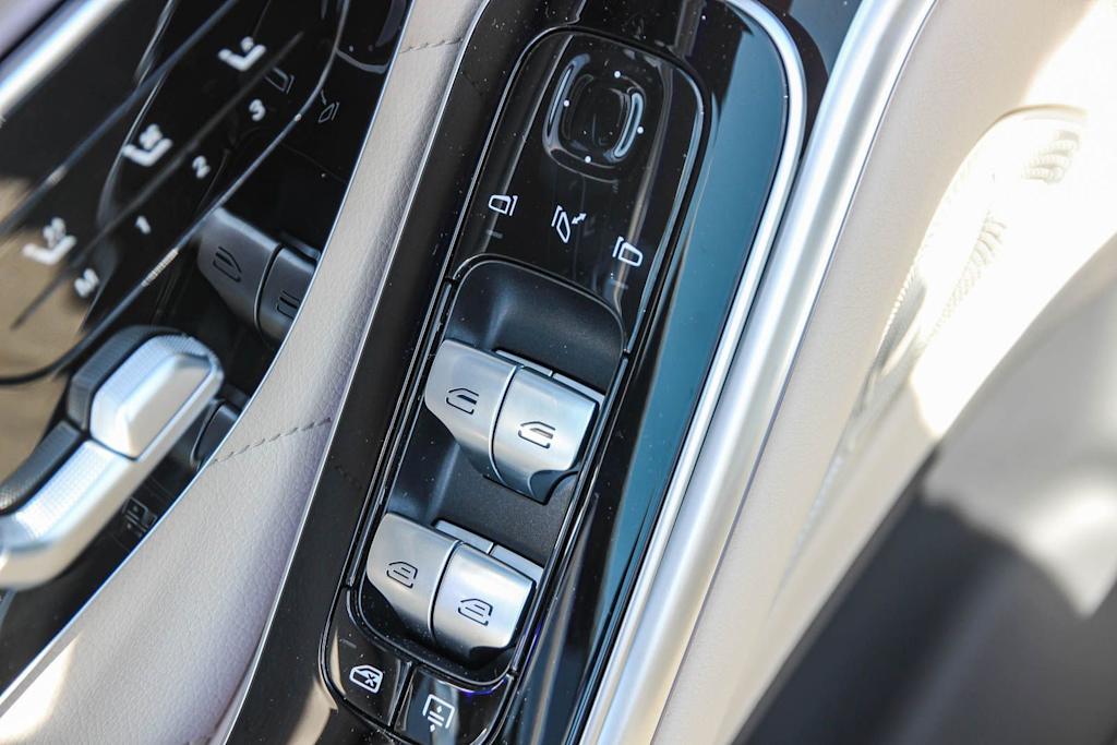 Thumbnail: 2026 Mercedes-Benz S-Class - 23