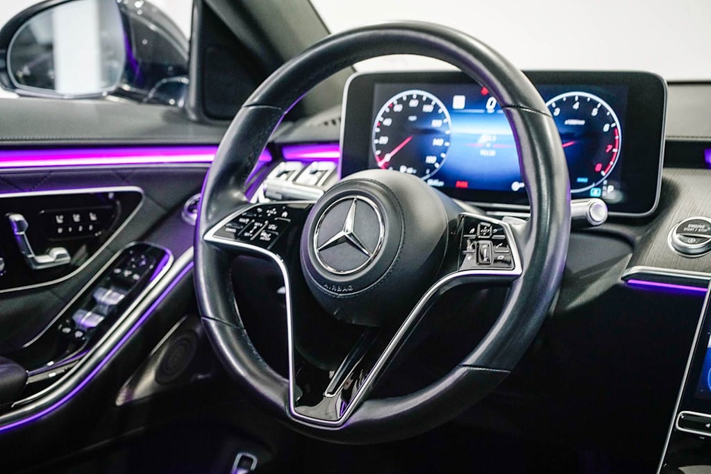 Thumbnail: 2023 Mercedes-Benz S-Class - 12