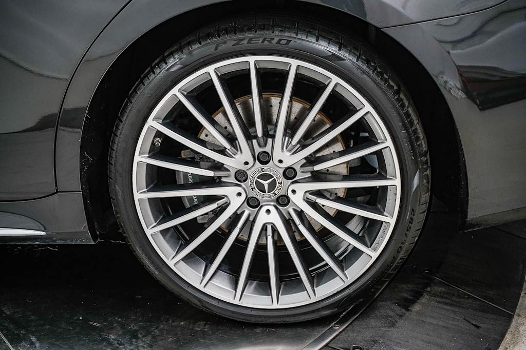 Thumbnail: 2023 Mercedes-Benz S-Class - 6