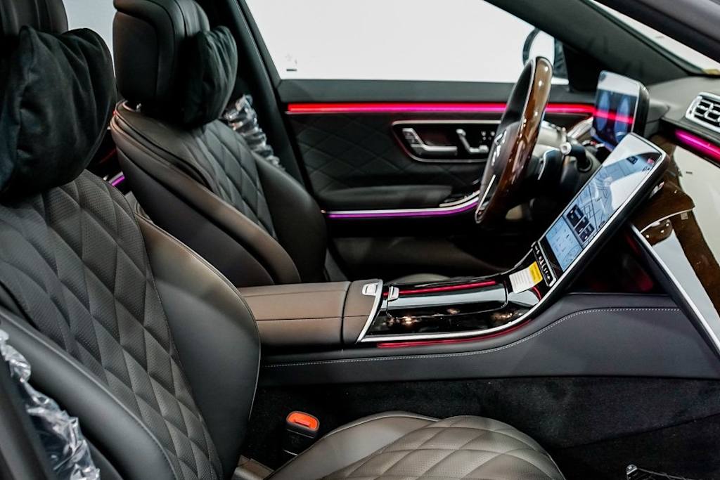 Thumbnail: 2025 Mercedes-Benz S-Class - 9