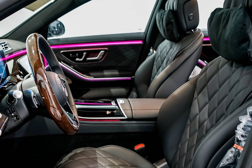 Thumbnail: 2025 Mercedes-Benz S-Class - 10