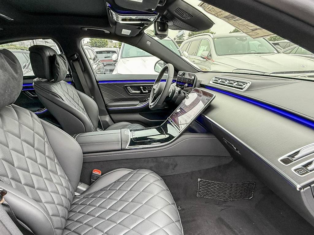 Thumbnail: 2025 Mercedes-Benz S-Class - 9