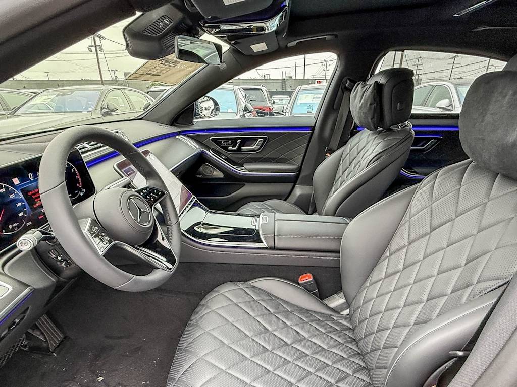 Thumbnail: 2025 Mercedes-Benz S-Class - 10