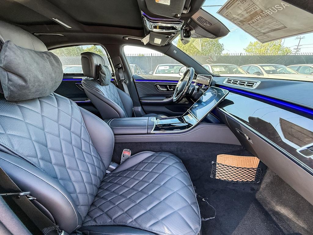 Thumbnail: 2026 Mercedes-Benz S-Class - 10