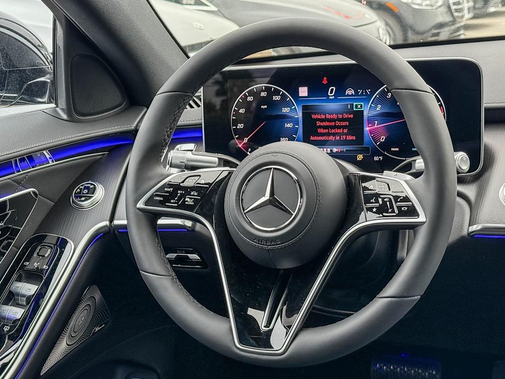 Thumbnail: 2025 Mercedes-Benz S-Class - 12