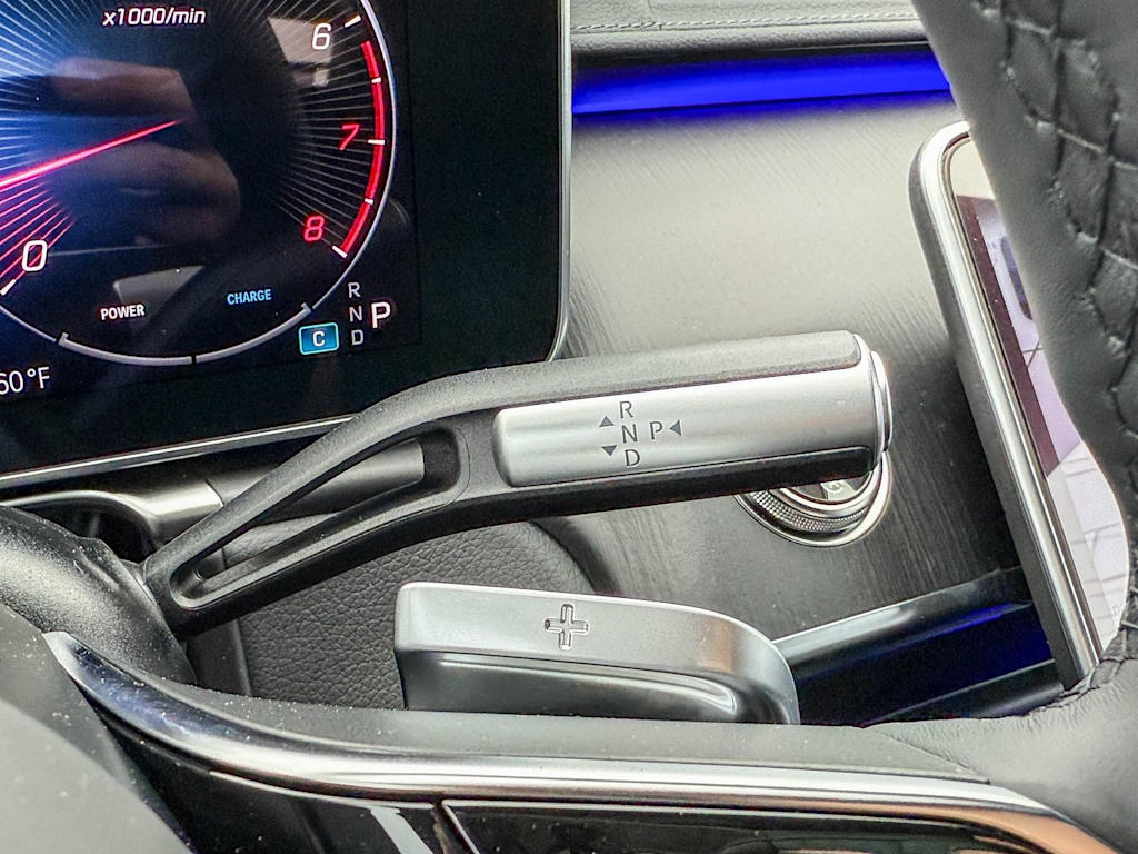 Thumbnail: 2025 Mercedes-Benz S-Class - 26