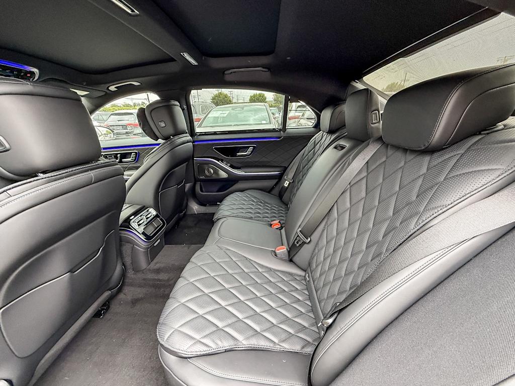 Thumbnail: 2025 Mercedes-Benz S-Class - 11