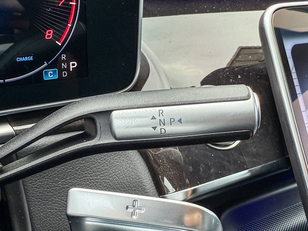 Thumbnail: 2025 Mercedes-Benz S-Class - 25