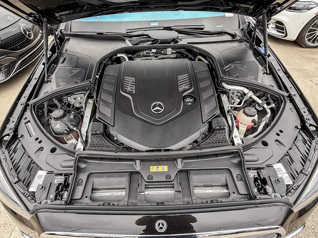 Thumbnail: 2025 Mercedes-Benz S-Class - 7