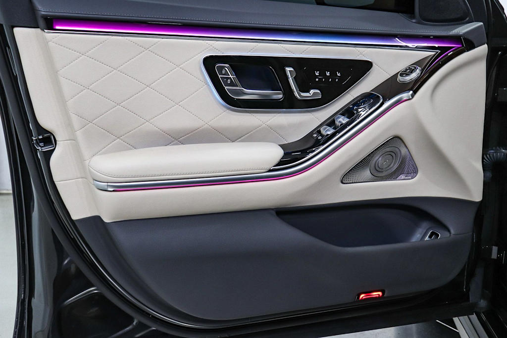Thumbnail: 2025 Mercedes-Benz S-Class - 26