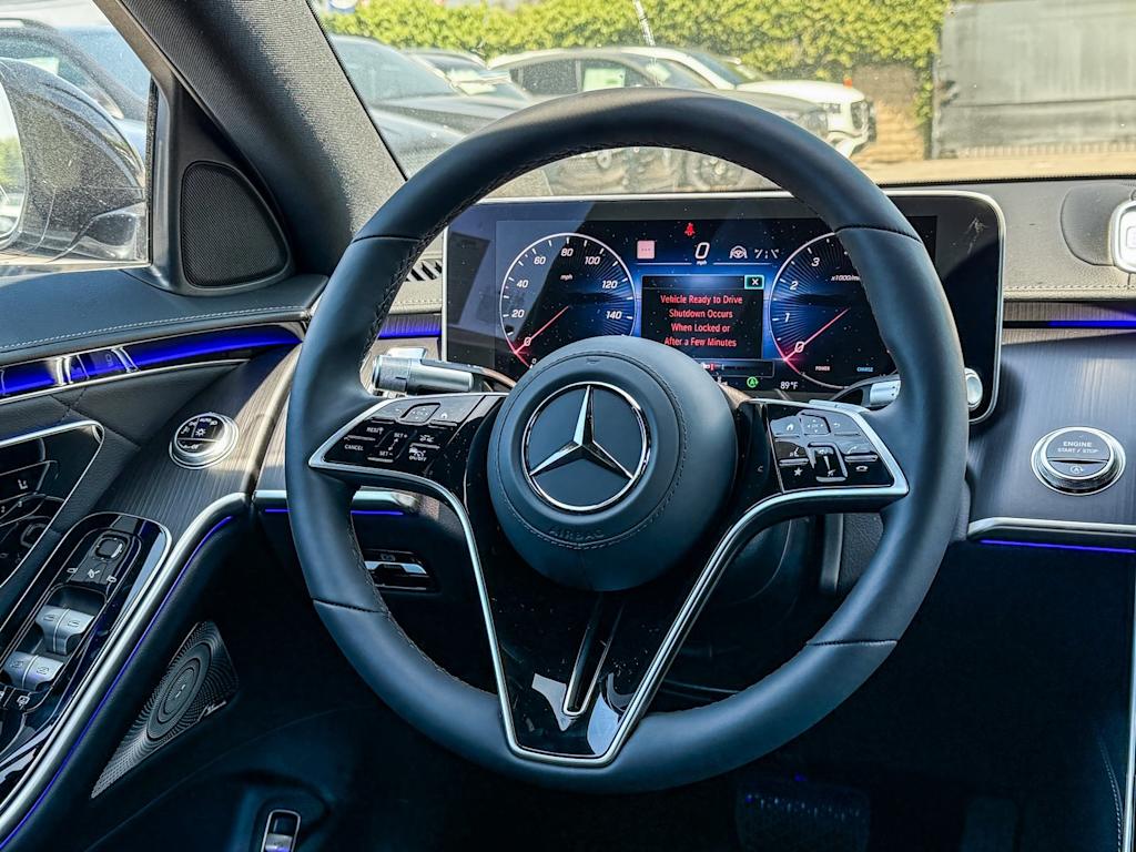 Thumbnail: 2025 Mercedes-Benz S-Class - 10