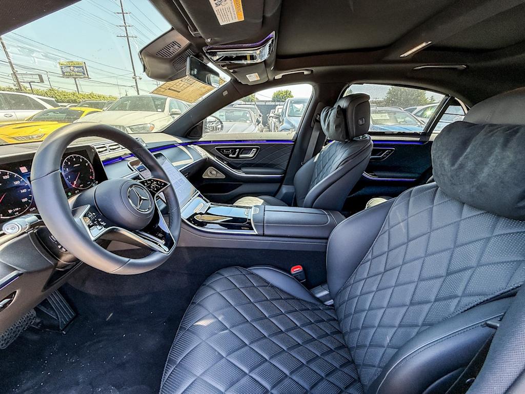 Thumbnail: 2025 Mercedes-Benz S-Class - 12