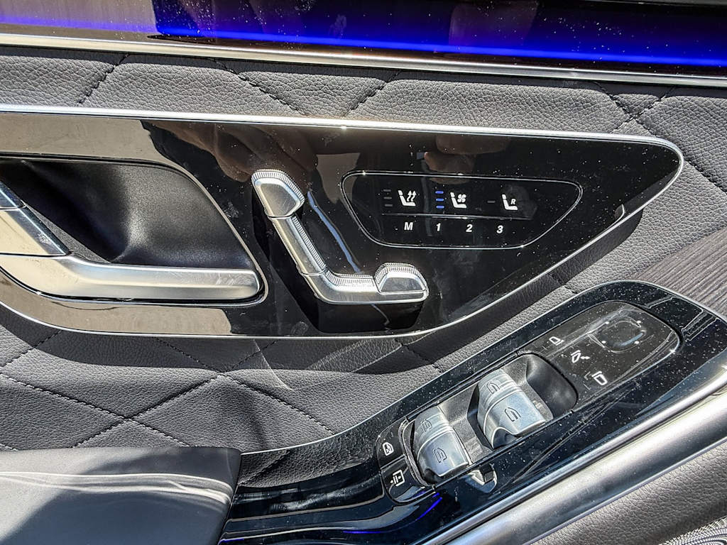 Thumbnail: 2025 Mercedes-Benz S-Class - 25