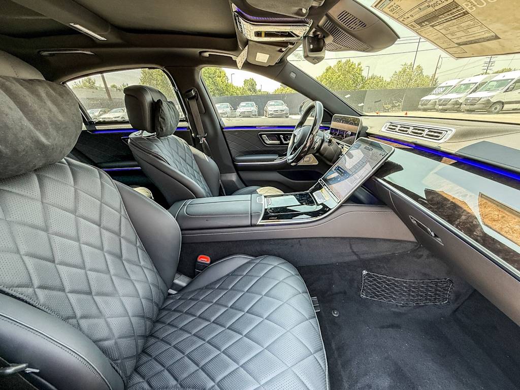 Thumbnail: 2025 Mercedes-Benz S-Class - 9