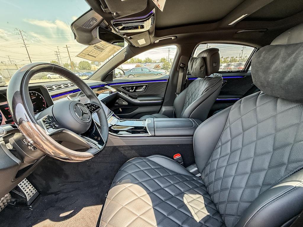 Thumbnail: 2025 Mercedes-Benz S-Class - 10