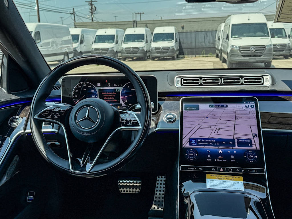 Thumbnail: 2025 Mercedes-Benz S-Class - 8