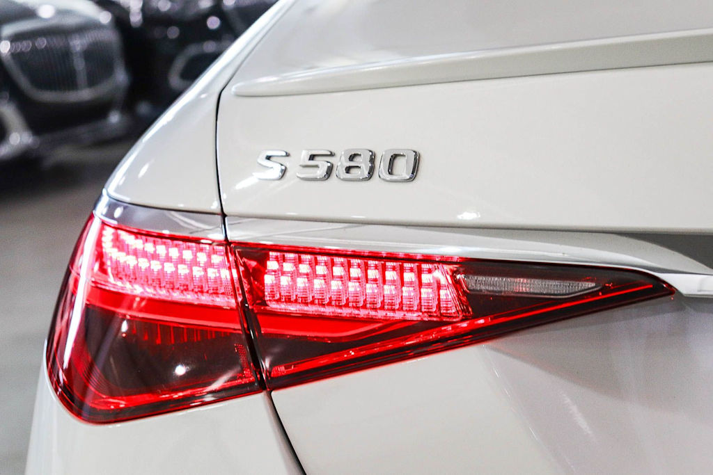 Thumbnail: 2022 Mercedes-Benz S-Class - 21
