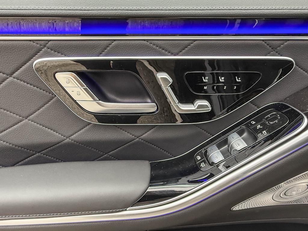 Thumbnail: 2025 Mercedes-Benz S-Class - 26