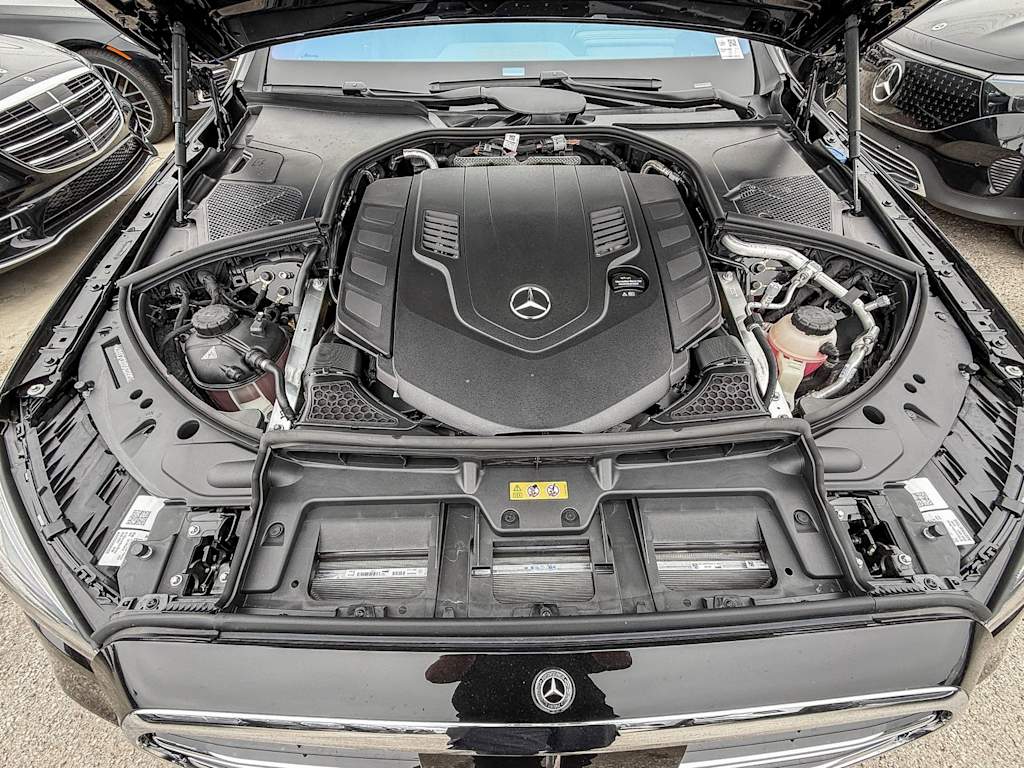 Thumbnail: 2025 Mercedes-Benz S-Class - 7