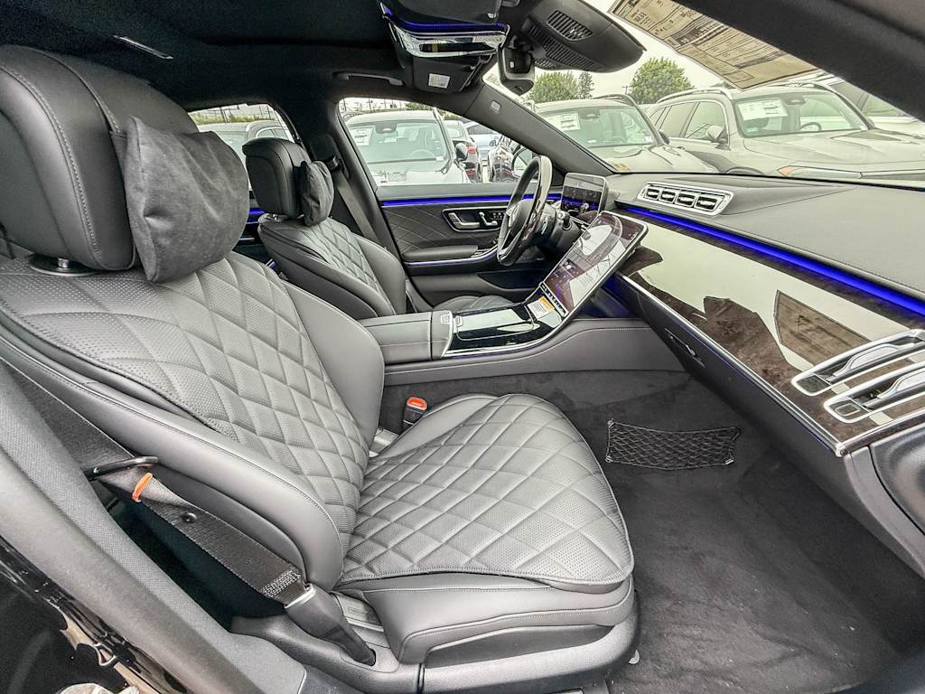 Thumbnail: 2025 Mercedes-Benz S-Class - 9