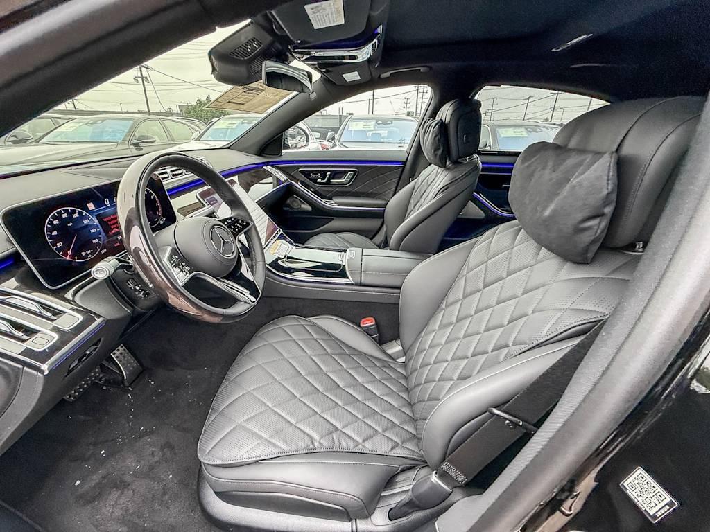 Thumbnail: 2025 Mercedes-Benz S-Class - 10