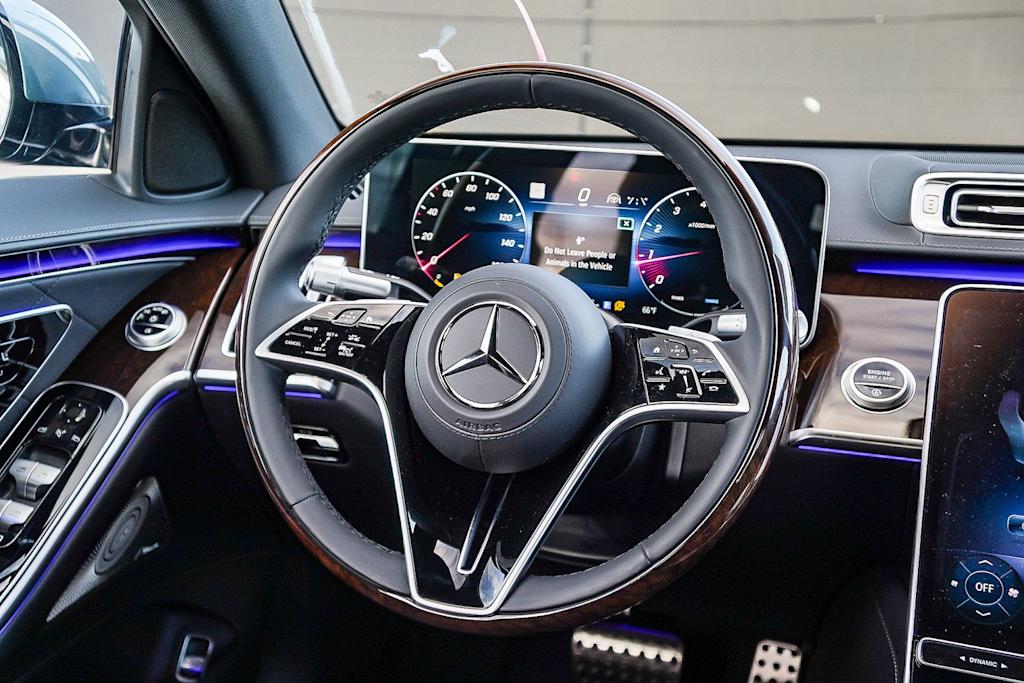 Thumbnail: 2026 Mercedes-Benz S-Class - 9