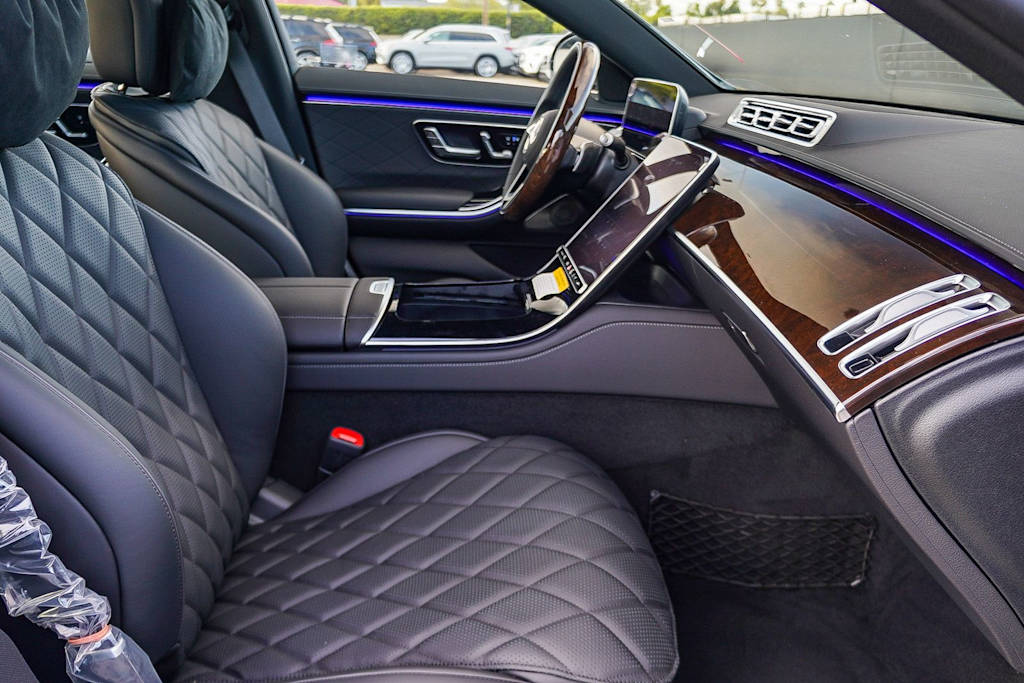 Thumbnail: 2026 Mercedes-Benz S-Class - 10
