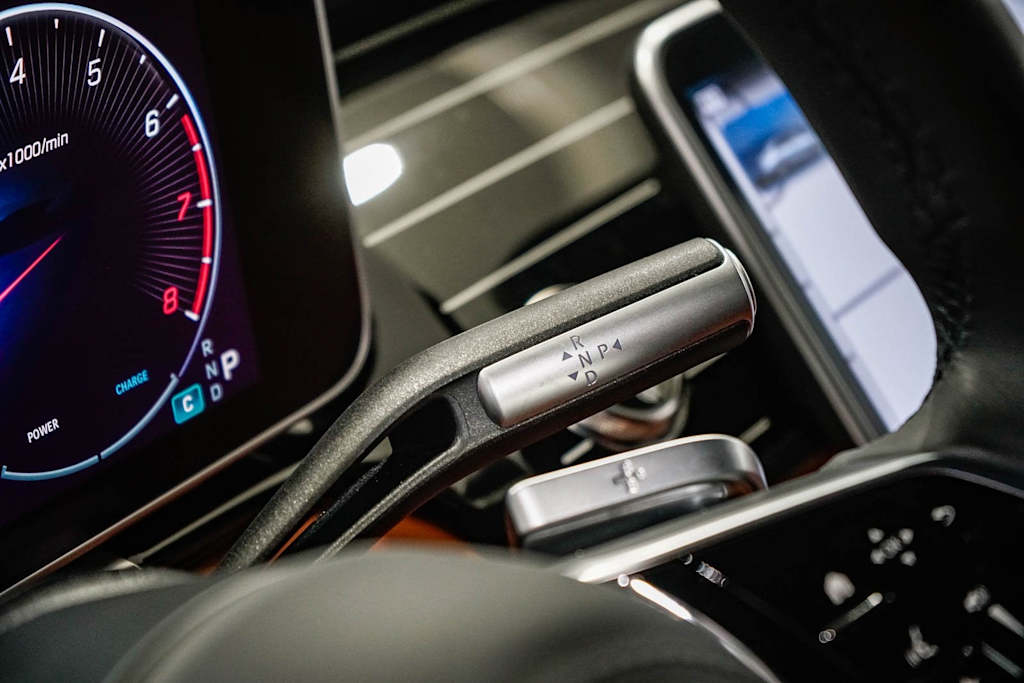 Thumbnail: 2025 Mercedes-Benz S-Class - 14