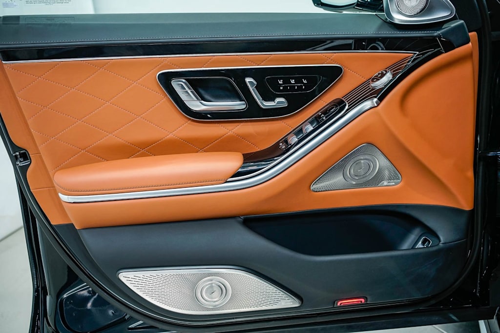 Thumbnail: 2025 Mercedes-Benz S-Class - 24