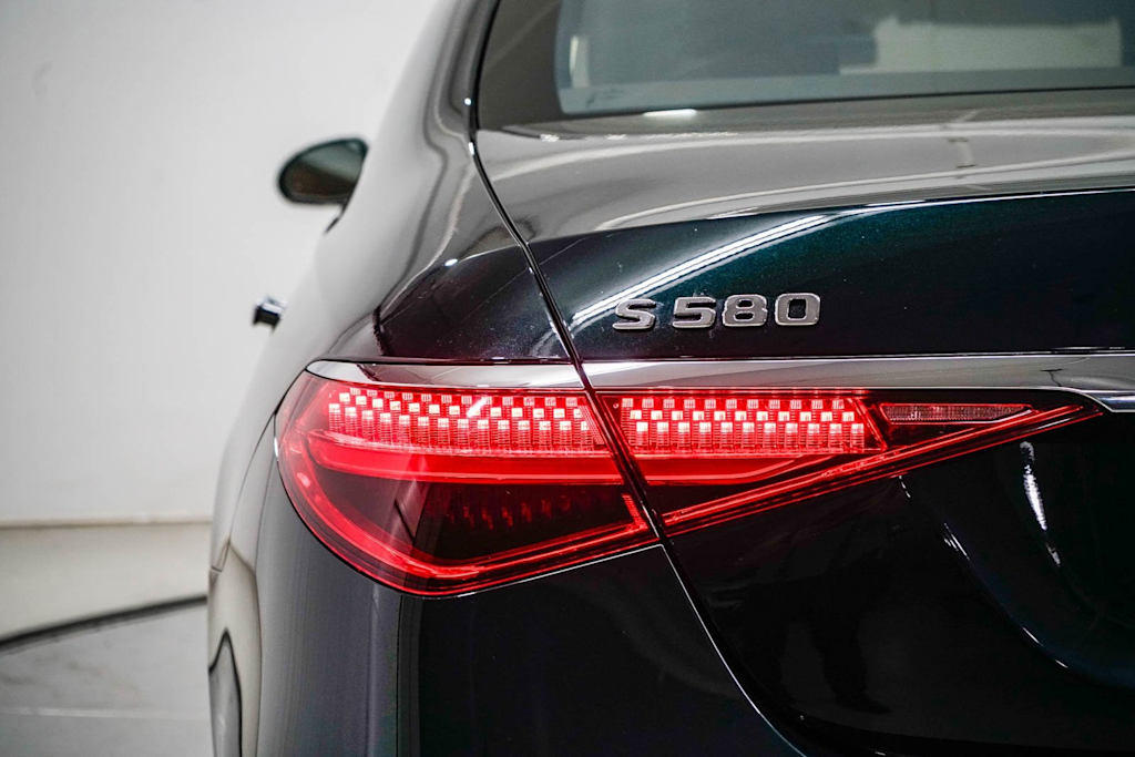 Thumbnail: 2025 Mercedes-Benz S-Class - 17