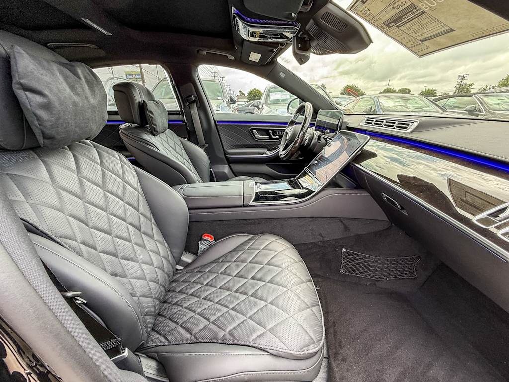 Thumbnail: 2025 Mercedes-Benz S-Class - 10