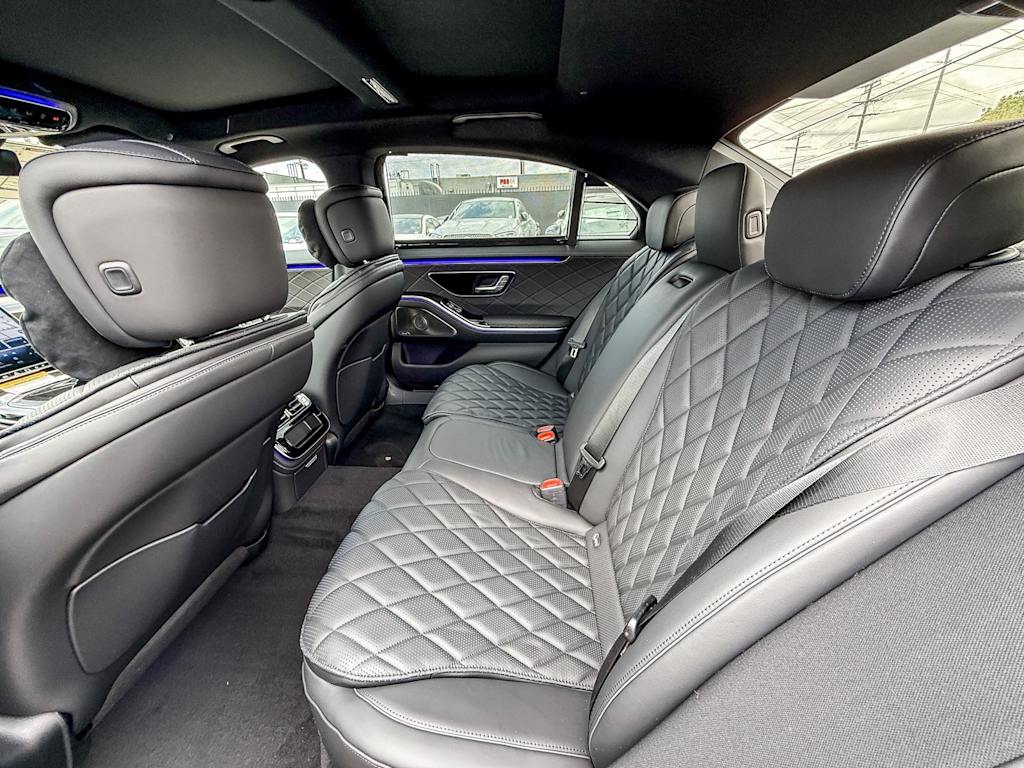 Thumbnail: 2025 Mercedes-Benz S-Class - 12