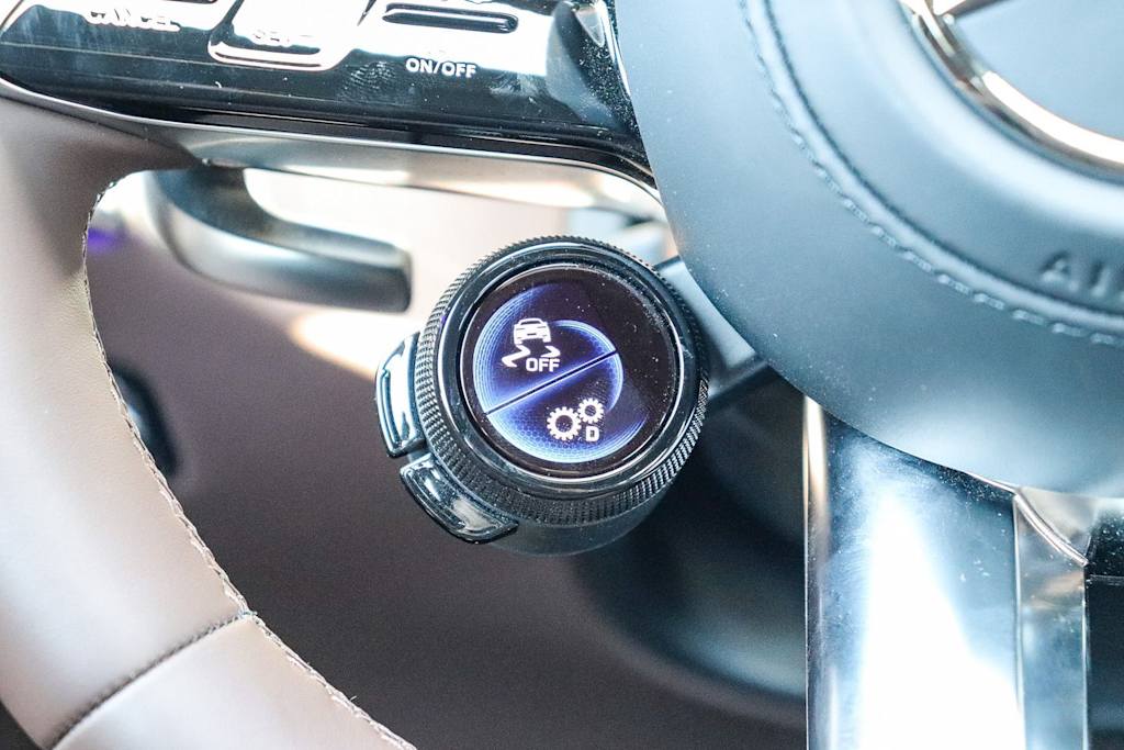 Thumbnail: 2026 Mercedes-Benz S-Class - 25