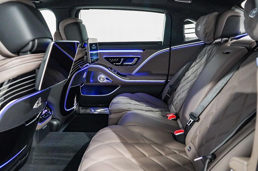 Thumbnail: 2026 Mercedes-Benz S-Class - 12