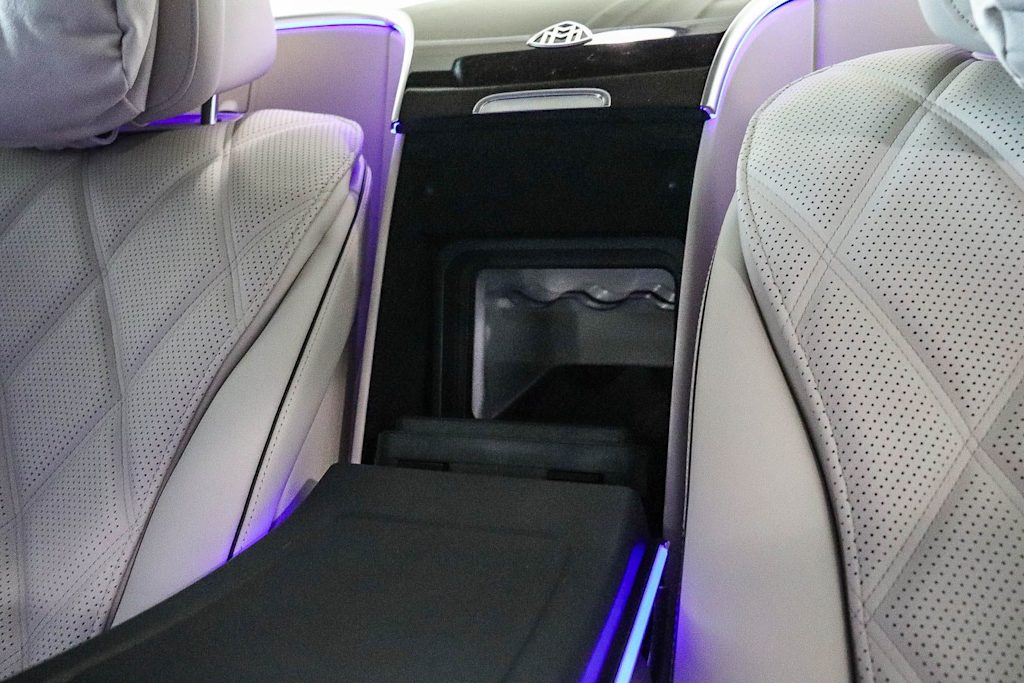 Thumbnail: 2026 Mercedes-Benz S-Class - 12