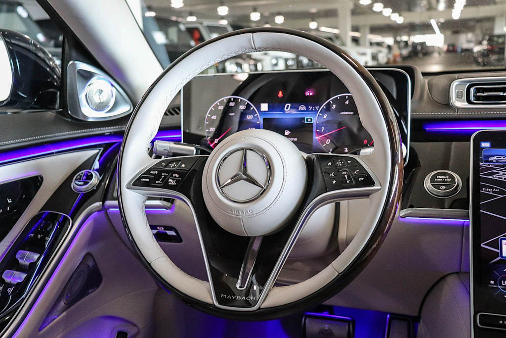 Thumbnail: 2026 Mercedes-Benz S-Class - 9