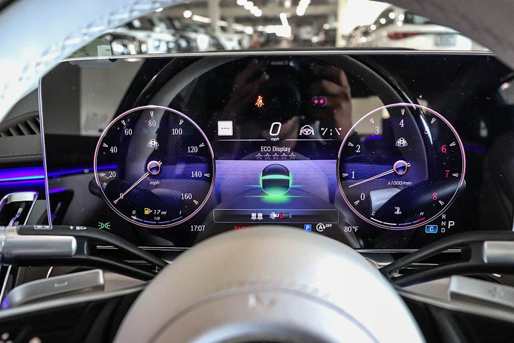 Thumbnail: 2026 Mercedes-Benz S-Class - 15