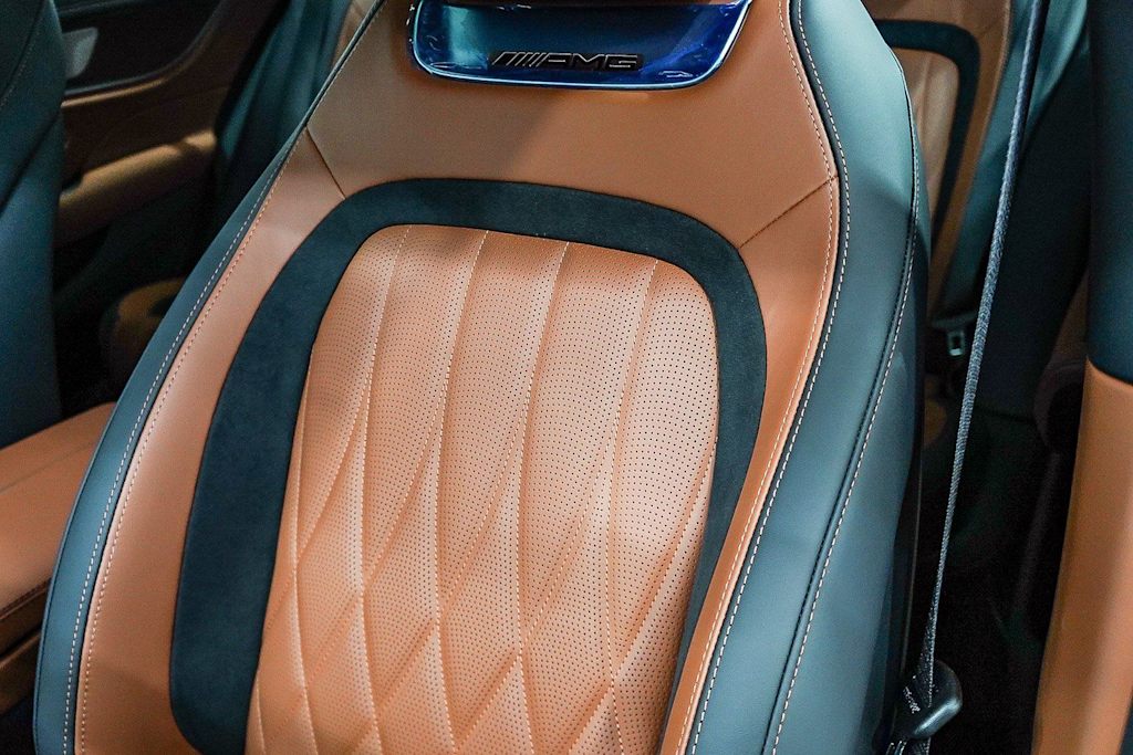 Thumbnail: 2026 Mercedes-Benz AMG GT - 29