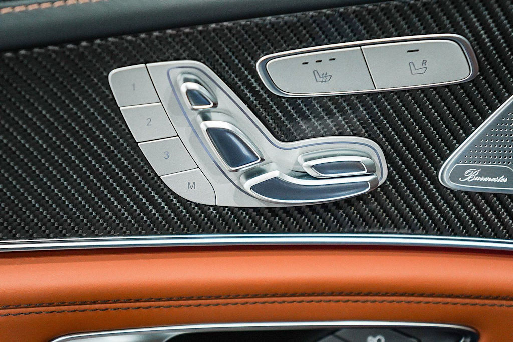 Thumbnail: 2026 Mercedes-Benz AMG GT - 25