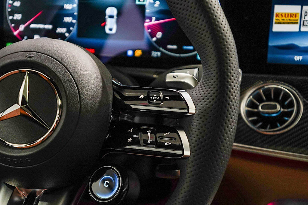 Thumbnail: 2026 Mercedes-Benz AMG GT - 22