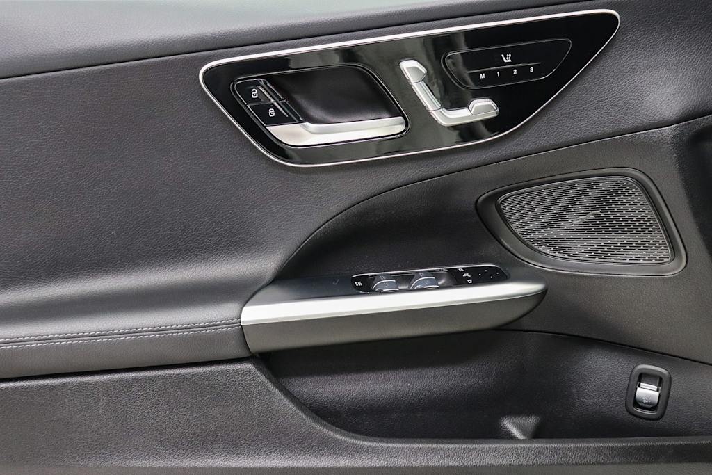 Thumbnail: 2023 Mercedes-Benz C-Class - 27