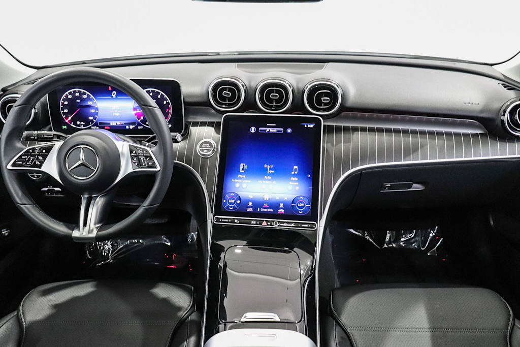 Thumbnail: 2023 Mercedes-Benz C-Class - 2