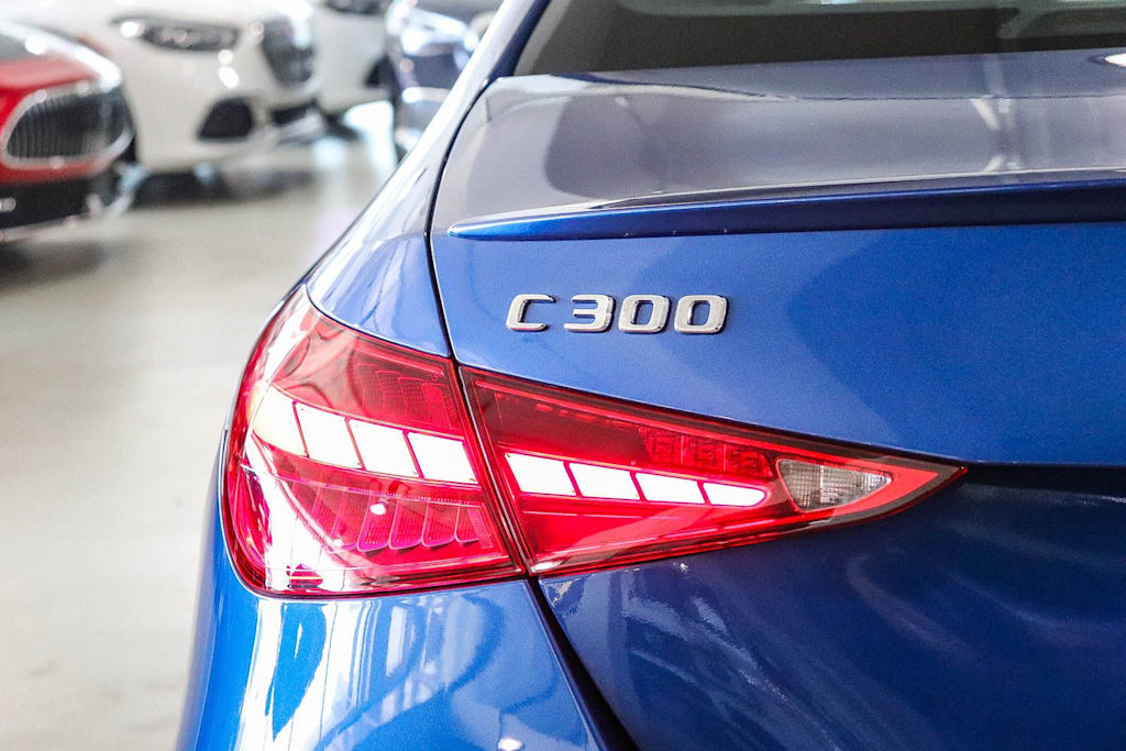 Thumbnail: 2024 Mercedes-Benz C-Class - 6