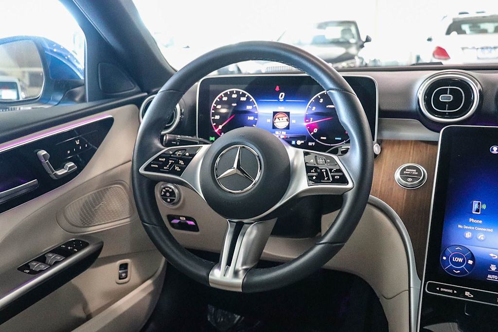 Thumbnail: 2024 Mercedes-Benz C-Class - 9