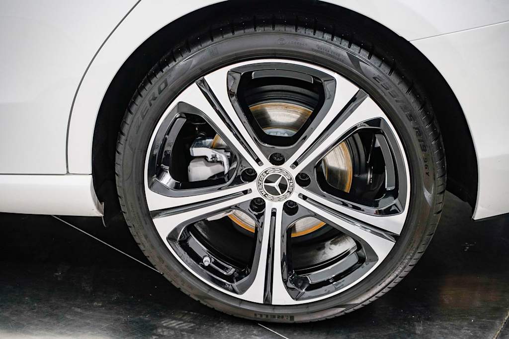 Image of 2025 Mercedes-Benz C-Class