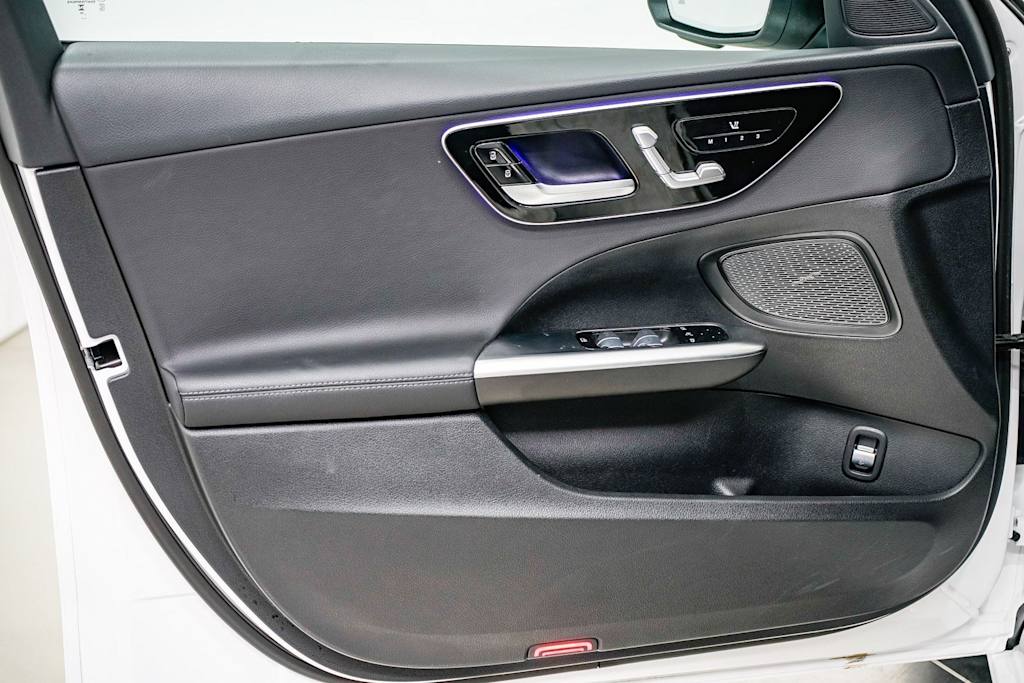 Thumbnail: 2025 Mercedes-Benz C-Class - 23